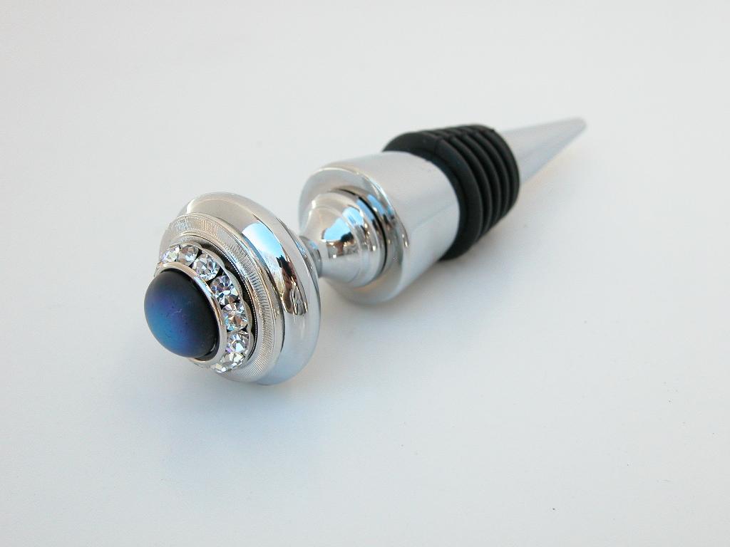 Classic Legacy Crystal and Frosted Black Stopper 