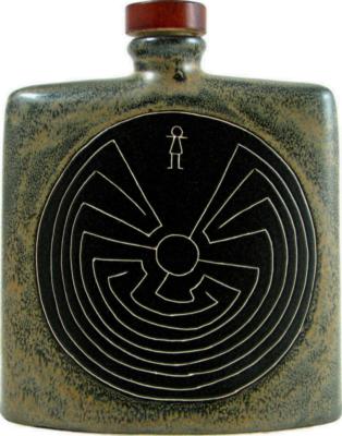 Mara 24 oz. Square Decanter - Man in Maze 