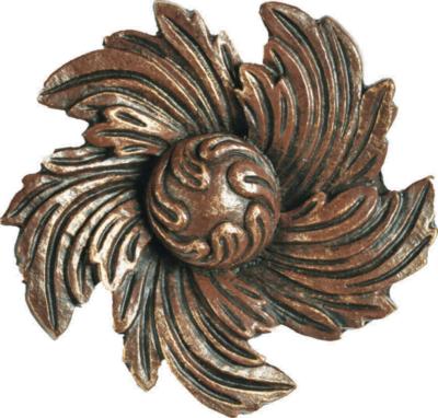 Finestra Radial Leaf Holdback Shown in Old World Gold