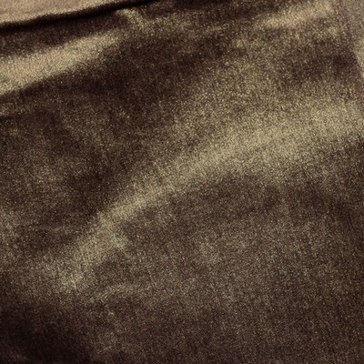 Novel REDBUD CHOCOLATE