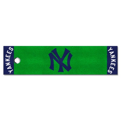 Fan Mats  LLC New York Yankees Putting Green Mat Retro Green