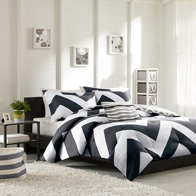 Hampton Hill 3 Piece Comforter Set Black