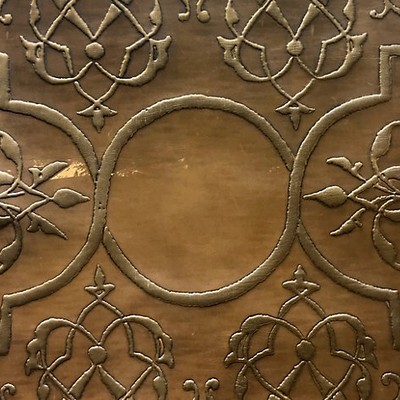 Old World Weavers CUIR PELLEGRIN NATURAL & GOLD