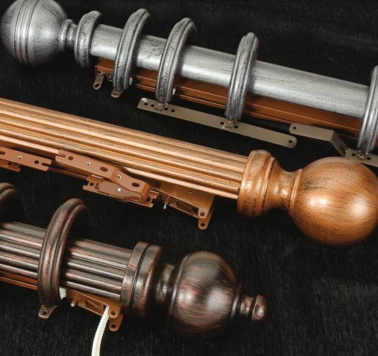2 wooden curtain rods