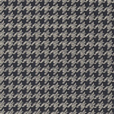 Clarke and Clarke Bw1002 F0874 F0874/01 CAC Black/white in Black and White White Polyester  Blend Houndstooth   Fabric