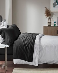 1500 Thread Count Black Queen by   