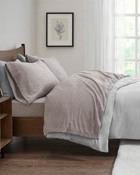 Micro Fleece Grey Diamond Twin by   